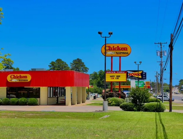 Regency Inn & Suites hotel detail image 1