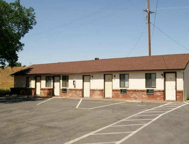 Travelers Motel hotel detail image 1