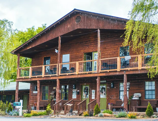 Bear Inn Retreat hotel detail image 2