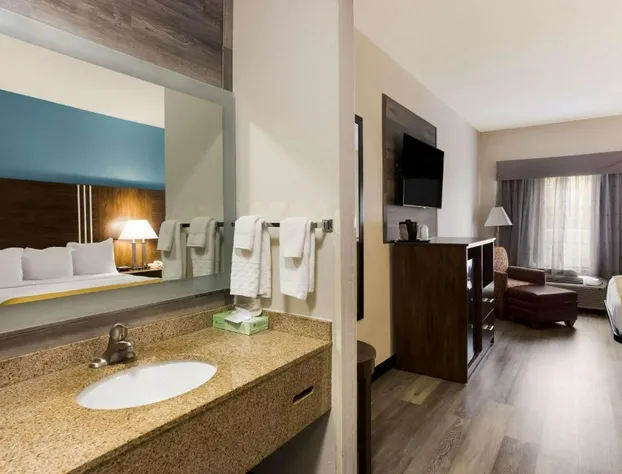 Best Western Crossroads Inn hotel detail image 4