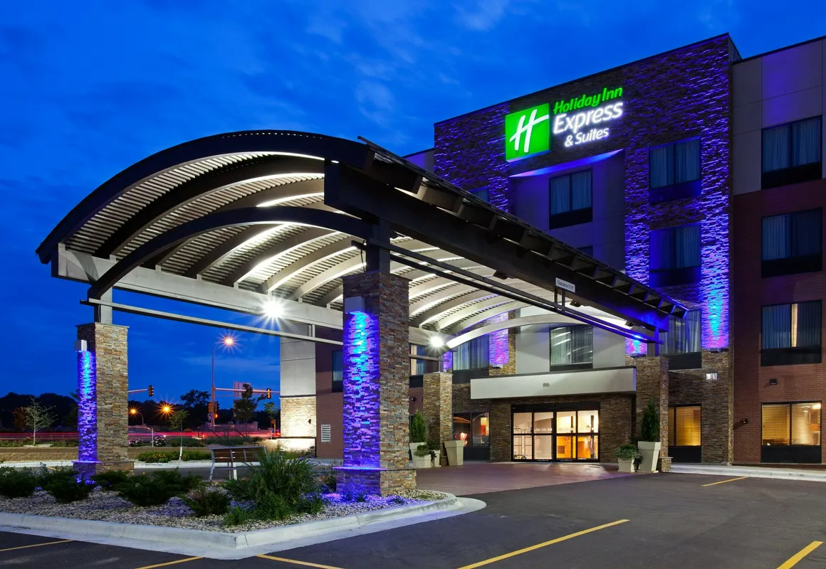 Holiday Inn Express & Suites Rochester – Mayo Clinic Area by IHG hotel hero