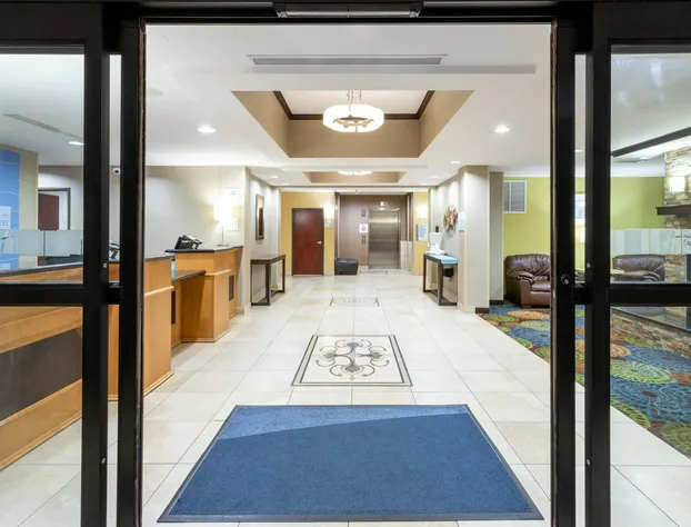 Holiday Inn Express & Suites Rochester – Mayo Clinic Area by IHG hotel detail image 2