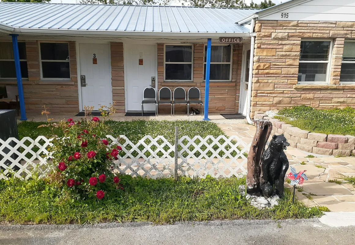 Scenic River Inn Wartburg Hwy 27 hotel hero