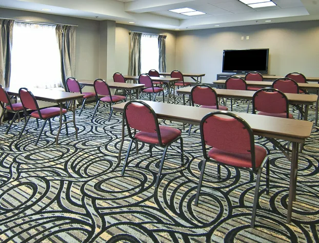 Holiday Inn Express & Suites Jackson / Pearl Intl Airport by IHG hotel detail image 3