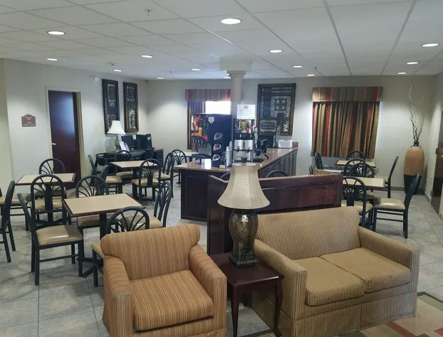 HomeTown Hotel Bryant hotel detail image 4