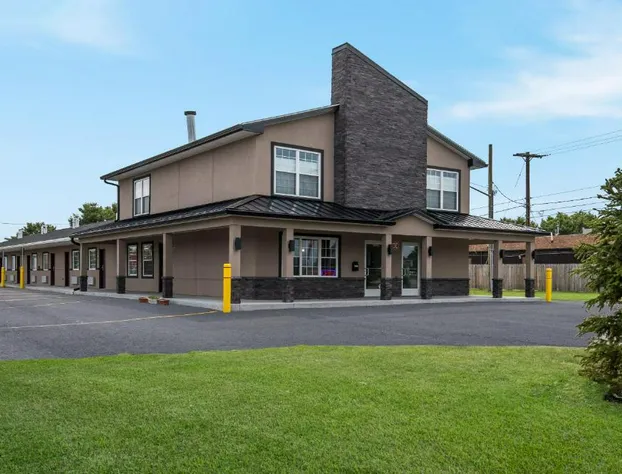 Americas Best Value Inn Farmington hotel detail image 1