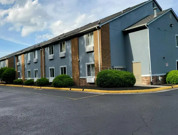 Stonewood Inn & Suites Carrollton - Smithfield hotel detail image 3