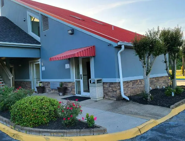 Stonewood Inn & Suites Carrollton - Smithfield hotel detail image 1