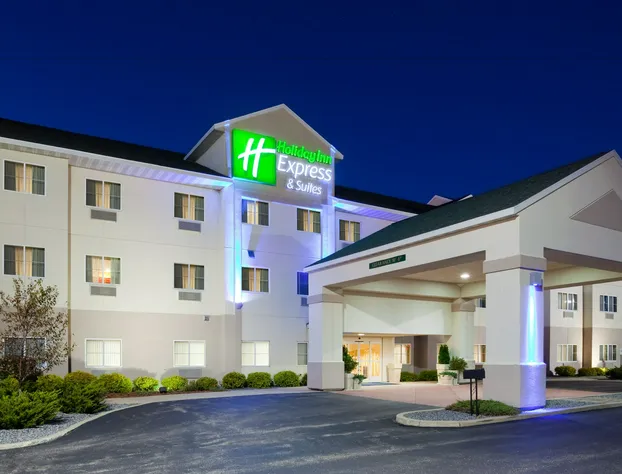 Holiday Inn Express and Suites Stevens Point by IHG hotel detail image 1
