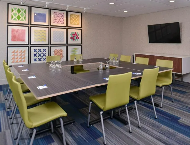 Holiday Inn Express and Suites Stevens Point by IHG hotel detail image 1