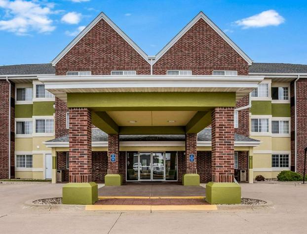 MainStay Suites Cedar Rapids North - Marion hotel detail image 3