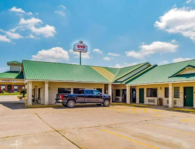 OYO Hotel Yoakum West hotel detail image 1