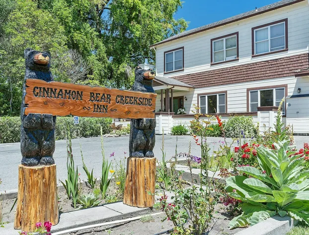 Cinnamon Bear Creekside Inn hotel detail image 4