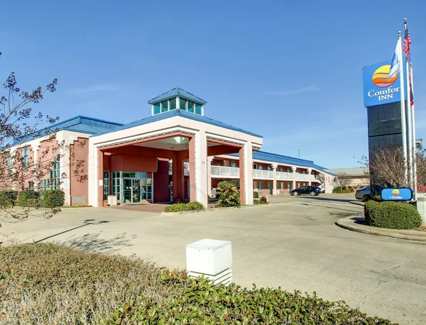 Quality Inn Brookhaven hotel detail image 2