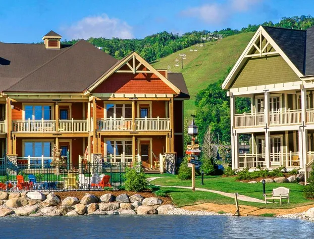 Hilton Grand Vacations Club Blue Mountain Canada hotel detail image 2