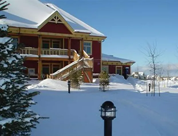 Hilton Grand Vacations Club Blue Mountain Canada hotel detail image 1
