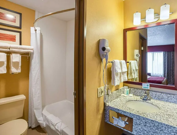 Quality Inn York hotel detail image 3