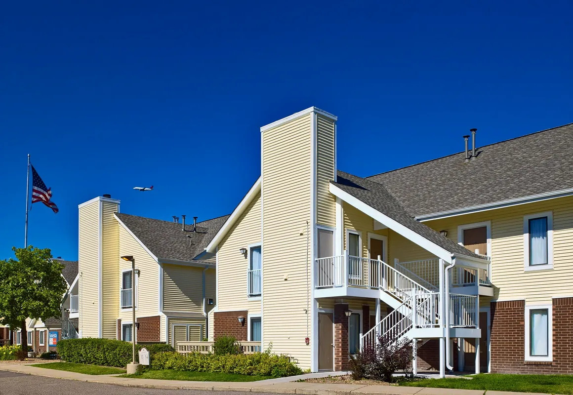 Sonesta ES Suites Minneapolis-St. Paul Airport hotel hero