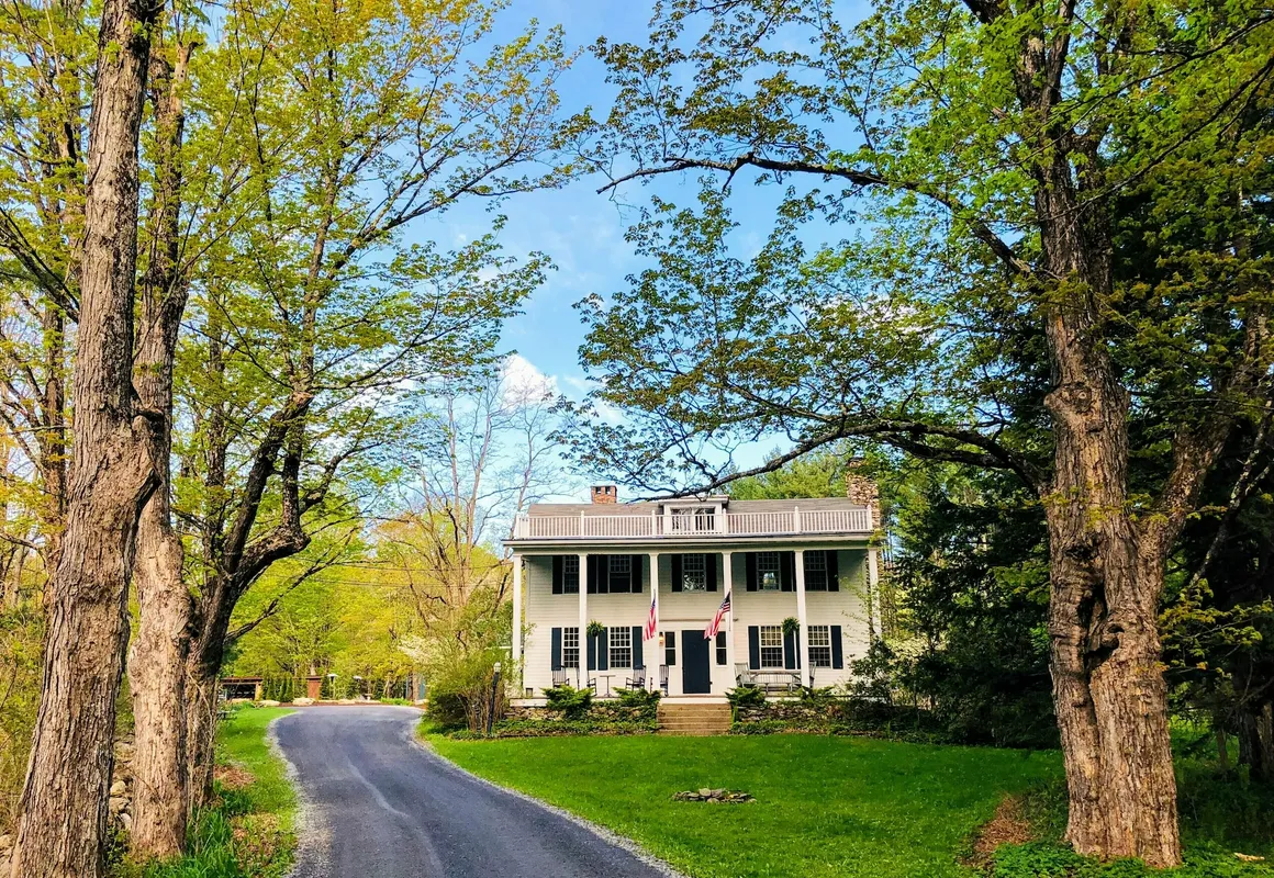 The Inn at Weathersfield hotel hero