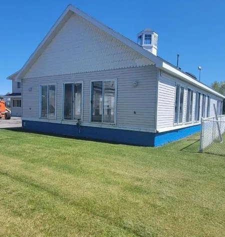 Mackinaw Budget Inn hotel detail image 4