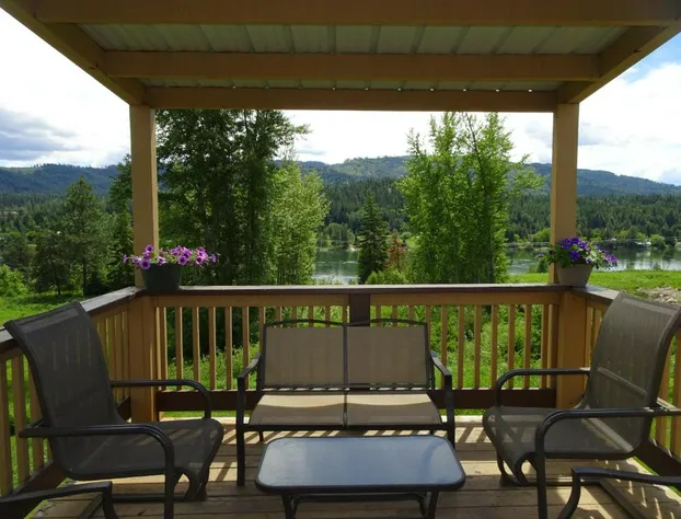 Eagle's Nest Motel hotel detail image 1