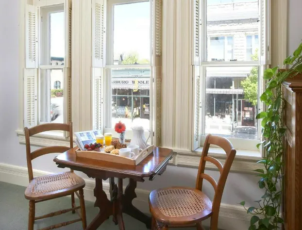 Washington House Inn hotel detail image 2