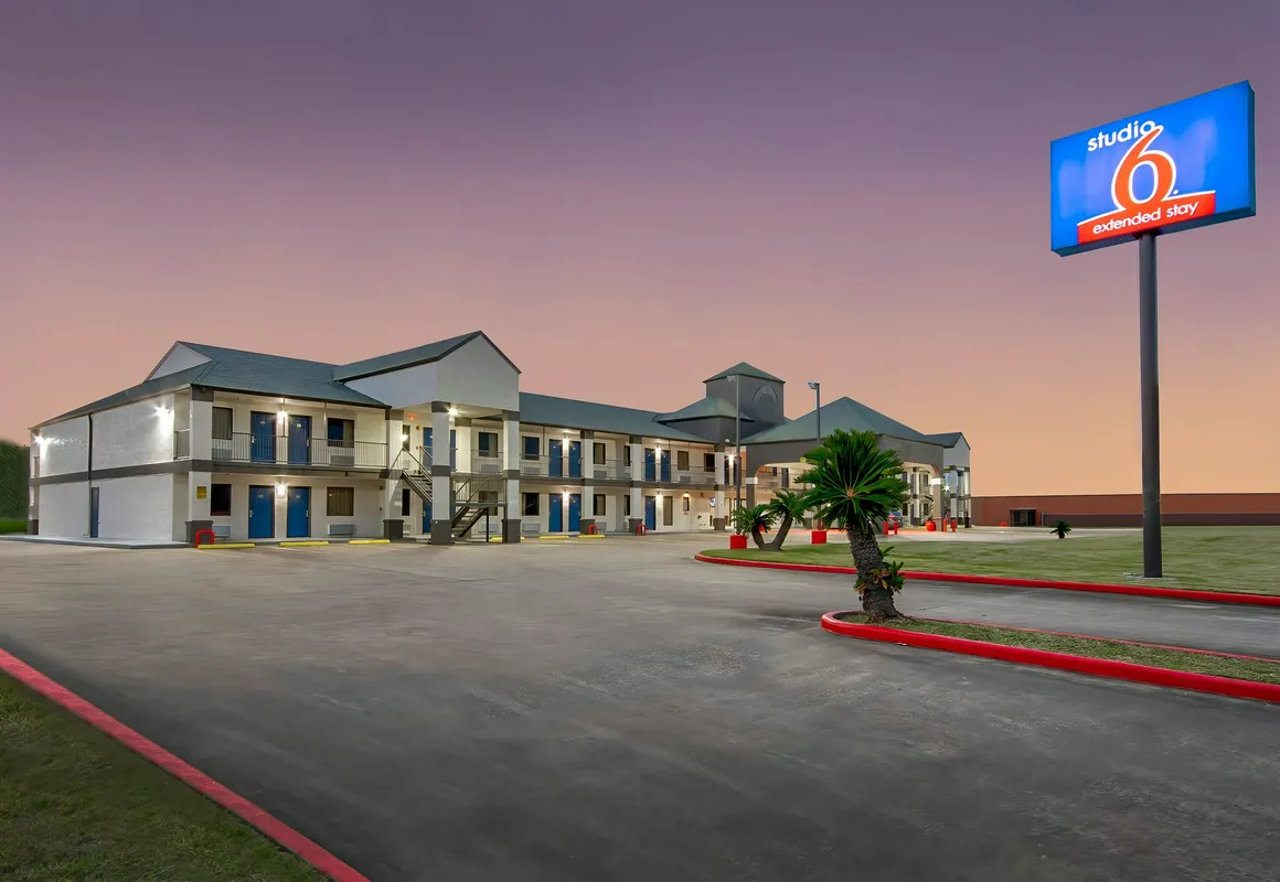Studio 6 Texas City, TX hotel hero