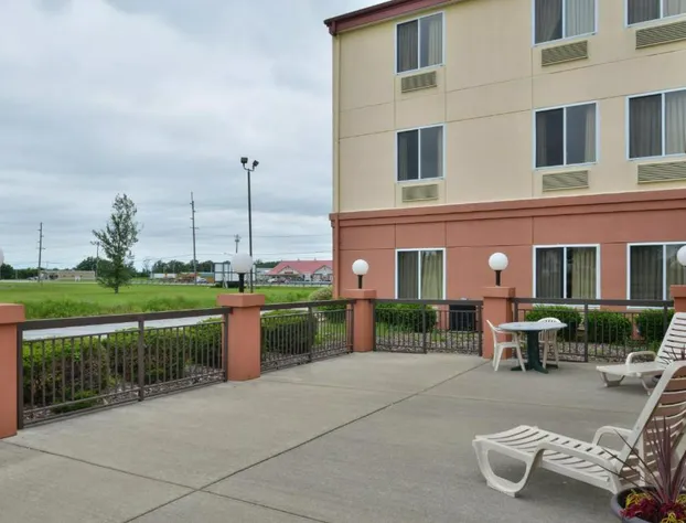 Red Roof Inn Clyde hotel detail image 2