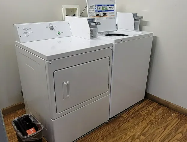 Mountaineer Inn hotel detail image 4