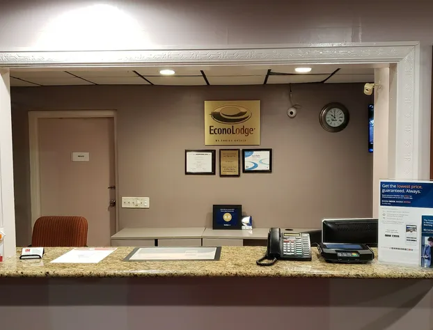 Econo Lodge hotel detail image 1