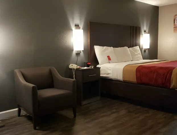 Econo Lodge hotel detail image 4