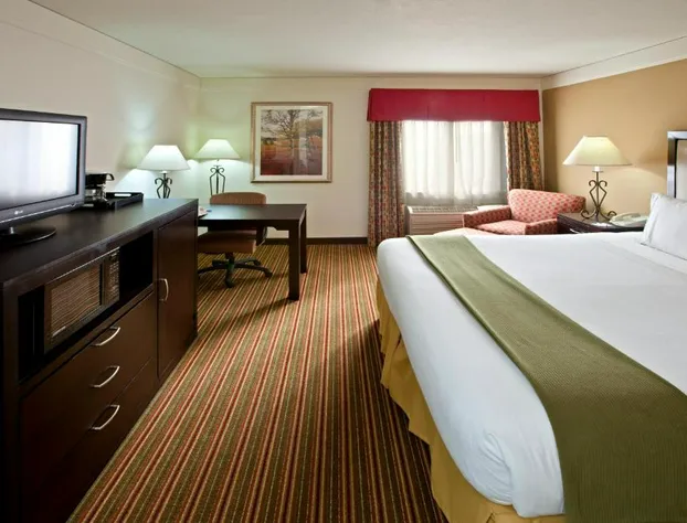 Baymont by Wyndham Litchfield hotel detail image 3