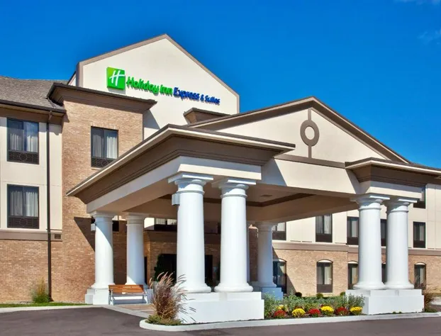 Holiday Inn Express Hotel & Suites Crawfordsville by IHG hotel detail image 1