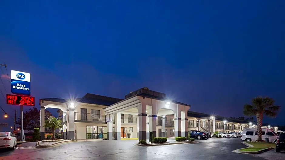 Best Western Inn hotel hero