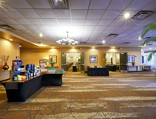 Embassy Suites by Hilton Phoenix Scottsdale hotel detail image 4