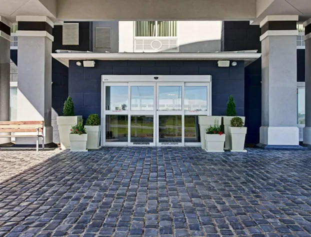 Holiday Inn Express Hotel & Suites NORTH FREMONT by IHG hotel detail image 2