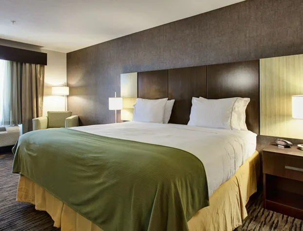 Holiday Inn Express Hotel & Suites NORTH FREMONT by IHG hotel detail image 4