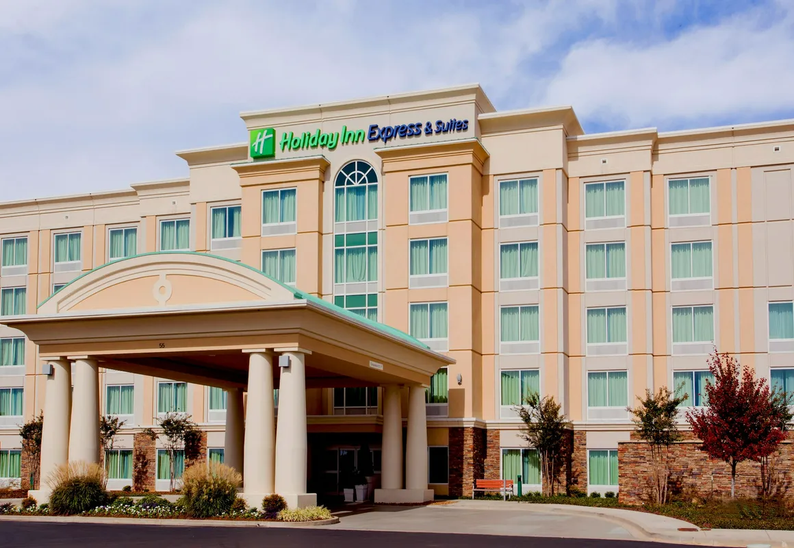 Holiday Inn Express Hotel & Suites Jackson NE by IHG hotel hero
