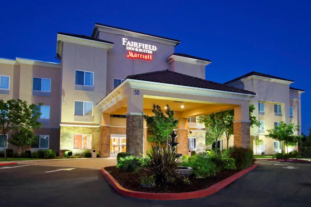 Fairfield Inn & Suites by Marriott Fresno Clovis hotel hero