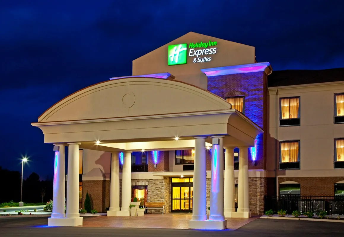 Holiday Inn Express & Suites Franklin KY by IHG hotel hero