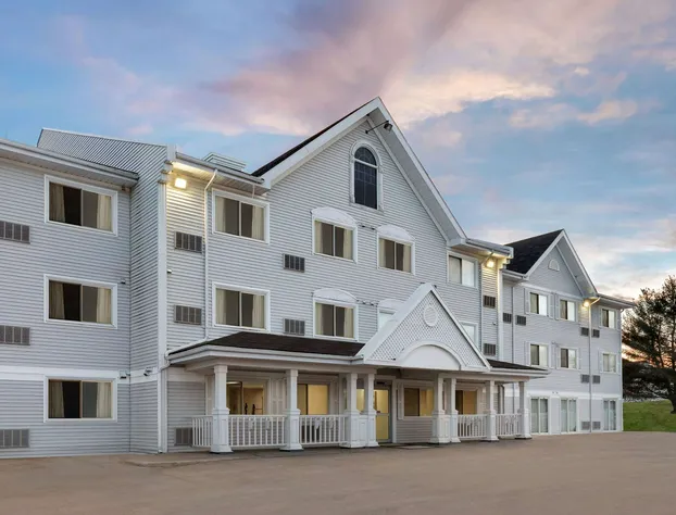 Ramada by Wyndham Miramichi New Brunswick hotel detail image 1