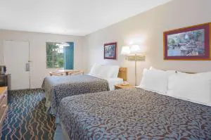 Days Inn by Wyndham Hardy hotel detail image 1