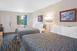 Days Inn by Wyndham Hardy hotel detail image 1