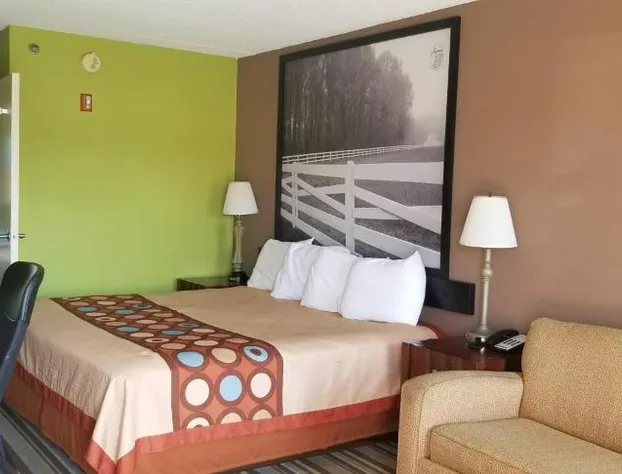 Super 8 by Wyndham Ruther Glen Kings Dominion Area hotel detail image 4