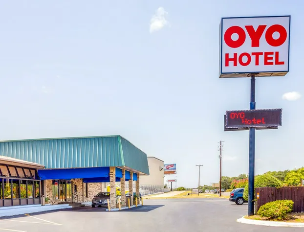 OYO Hotel Tyler Lindale hotel detail image 1