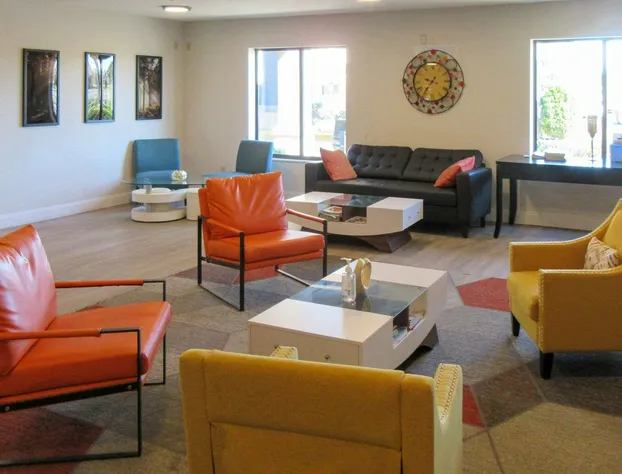 Clarion Pointe Evansville North hotel detail image 3