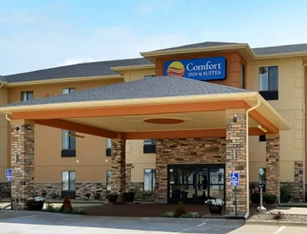 Comfort Inn & Suites Cedar Rapids North - Collins Road hotel detail image 4
