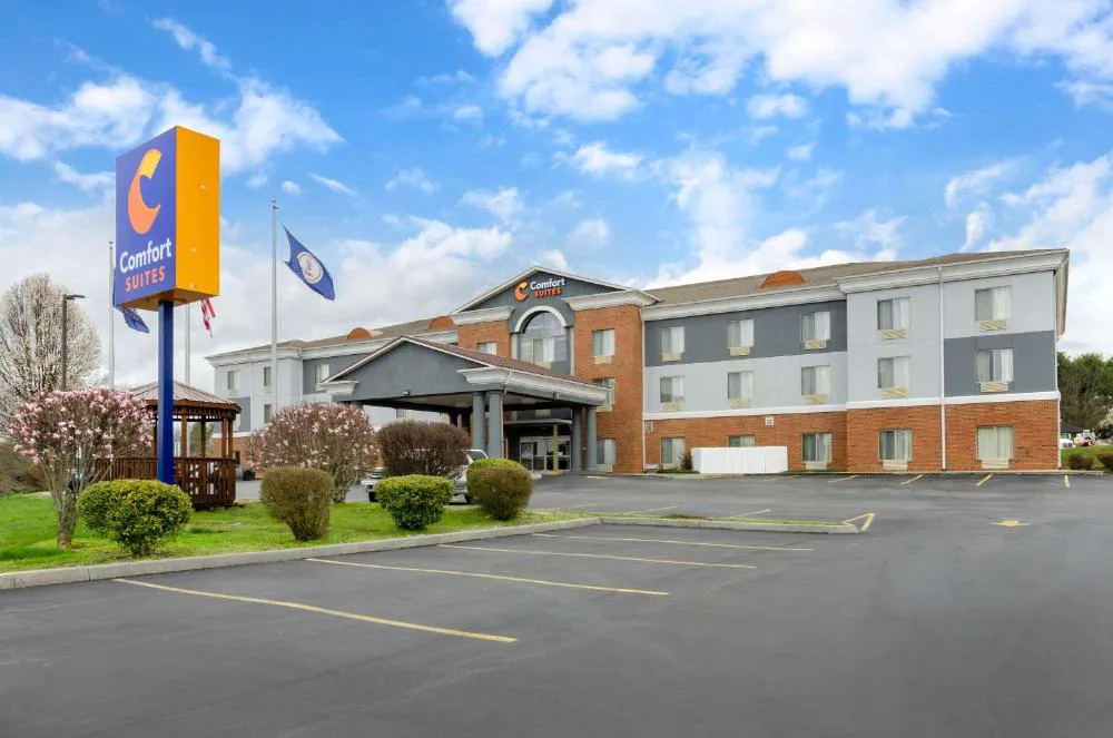 Comfort Suites Abingdon I-81 hotel hero
