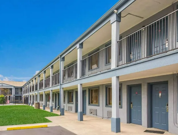 Rodeway Inn Conference Center hotel detail image 2