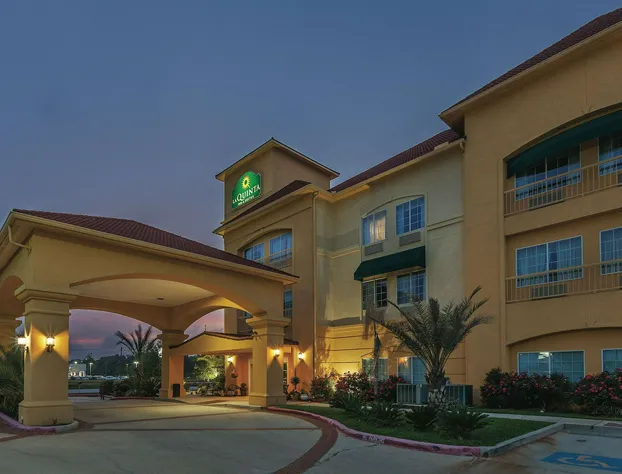 La Quinta Inn & Suites by Wyndham Livingston hotel detail image 2